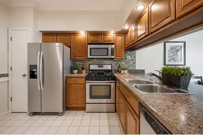 121 Golfview Drive, Glendale Heights, IL 60139 - Photo 8