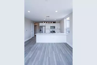 880 Lee Street #315, Des Plaines, IL 60016 - Photo 2