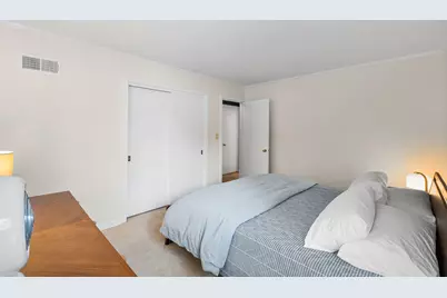 2662 Crawford Avenue, Evanston, IL 60201 - Photo 14