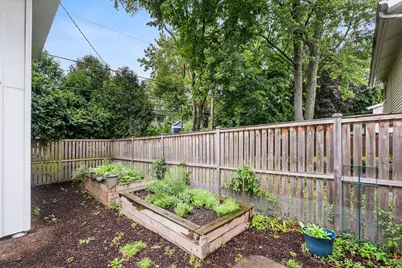 2662 Crawford Avenue, Evanston, IL 60201 - Photo 30