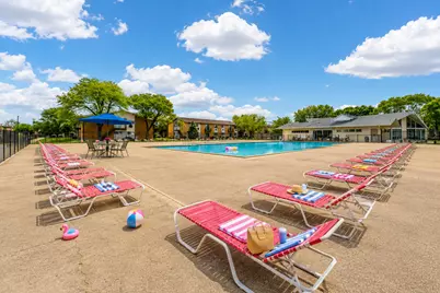 8856 Northshore Drive #201A, Des Plaines, IL 60016 - Photo 2