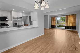 500 Florian Dr, Des Plaines, IL 60016 - Photo 4