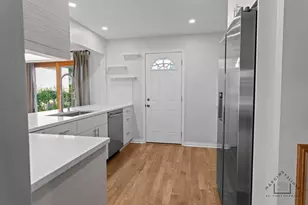 500 Florian Dr, Des Plaines, IL 60016 - Photo 2