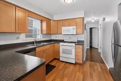 4912 W Berteau Avenue, Chicago, IL 60641 - Photo 4