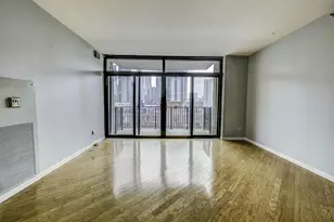 435 W Erie St, Chicago, IL 60654 - Photo 6
