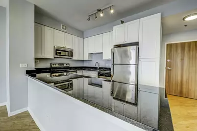 435 W Erie Street #1105, Chicago, IL 60654 - Photo 4