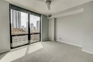 435 W Erie St, Chicago, IL 60654 - Photo 8
