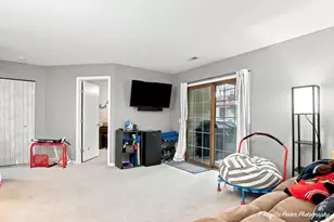 526 Silver Aspen Cir, Crystal Lake, IL 60014 - Photo 14