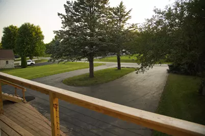 1722 Baintree Road, Davis, IL 61019 - Photo 6