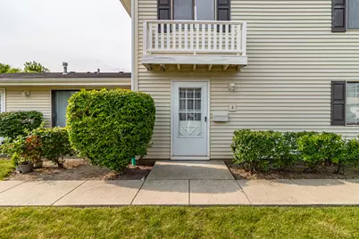 17 Dennis Court #773, Schaumburg, IL 60193 - Photo 2