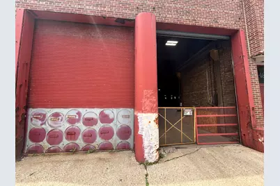 5504 N Northwest Highway, Chicago, IL 60630 - Photo 2