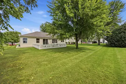 605 Tanglewood Trail, McHenry, IL 60050 - Photo 24