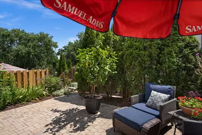 1054 Oakview Drive, Wheaton, IL 60187 - Photo 36