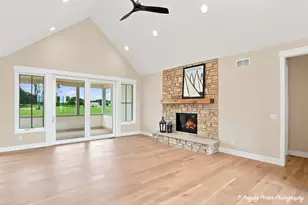 7811 Hidden Pine Ln, Richmond, IL 60071 - Photo 12