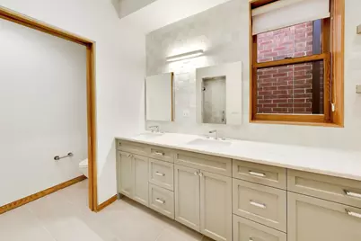 3752 N Wayne Avenue, Chicago, IL 60613 - Photo 18