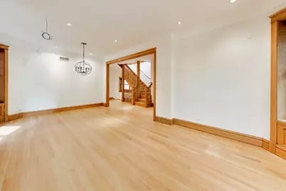 3752 N Wayne Avenue, Chicago, IL 60613 - Photo 4