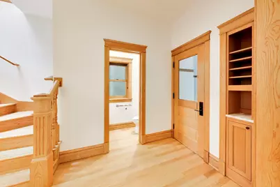 3752 N Wayne Avenue, Chicago, IL 60613 - Photo 12