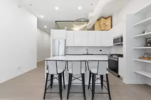 333 W Hubbard St, Chicago, IL 60654 - Photo 4