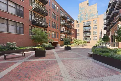 333 W Hubbard Street #1010, Chicago, IL 60654 - Photo 22