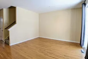 385 Bradbury Ln, Bartlett, IL 60103 - Photo 4