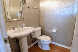 385 Bradbury Ln, Bartlett, IL 60103 - Photo 10