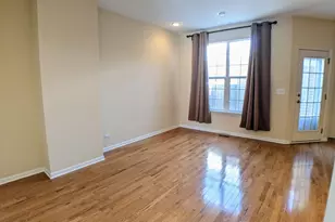 385 Bradbury Ln, Bartlett, IL 60103 - Photo 6