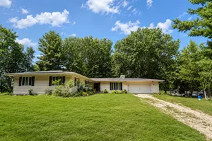 7711 Marjorie Dr, Marengo, IL 60152 - Photo 1