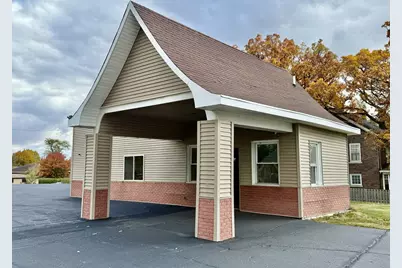 1428 4th Street, Peru, IL 61354 - Photo 2