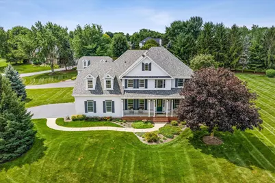 4N796 West Woods Court, Saint Charles, IL 60175 - Photo 2