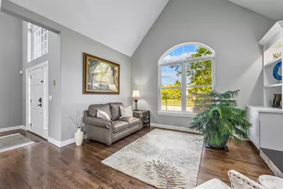 5226 Greenshire Circle, Lake in the Hills, IL 60156 - Photo 6