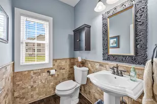 5226 Greenshire Cir, Lake in the Hills, IL 60156 - Photo 20