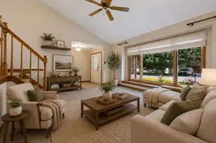 345 Mayfair Dr, Aurora, IL 60504 - Photo 8