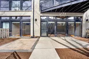 1071 W 15th St, Chicago, IL 60608 - Photo 26