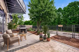 1071 W 15th St, Chicago, IL 60608 - Photo 22