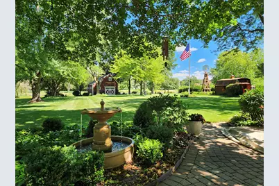 33925 N Fischer Drive, Ingleside, IL 60041 - Photo 2