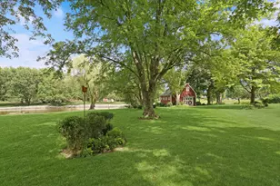 33925 N Fischer Dr, Ingleside, IL 60041 - Photo 16