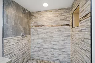 6245 S Damen Ave, Chicago, IL 60636 - Photo 24