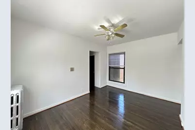 931.5 W Sunnyside Avenue #2E, Chicago, IL 60640 - Photo 8