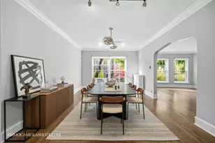 6807 S Paxton Ave, Chicago, IL 60649 - Photo 10