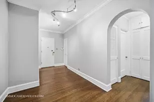 6807 S Paxton Ave, Chicago, IL 60649 - Photo 4