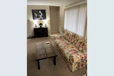 2404 Algonquin Road #5, Rolling Meadows, IL 60008 - Photo 6