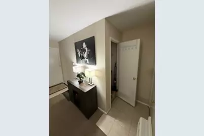 2404 Algonquin Road #5, Rolling Meadows, IL 60008 - Photo 6