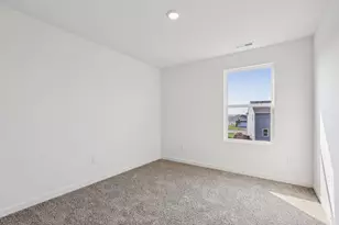 993 Emerald Dr, Montgomery, IL 60538 - Photo 14