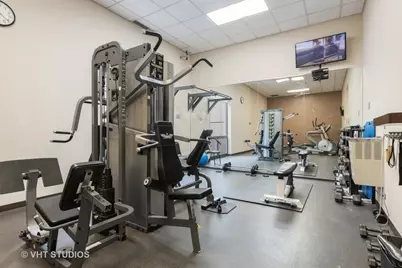 70 W Huron Street #1602, Chicago, IL 60654 - Photo 26