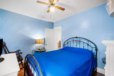 5251 W Belle Plaine Avenue, Chicago, IL 60641 - Photo 10