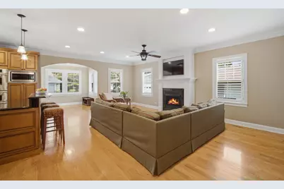 1308 Edgewood Road, Lake Forest, IL 60045 - Photo 10