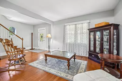 35 W Elm Avenue, Roselle, IL 60172 - Photo 12