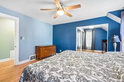 35 W Elm Avenue, Roselle, IL 60172 - Photo 24