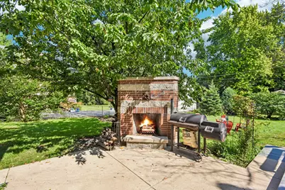 35 W Elm Avenue, Roselle, IL 60172 - Photo 42