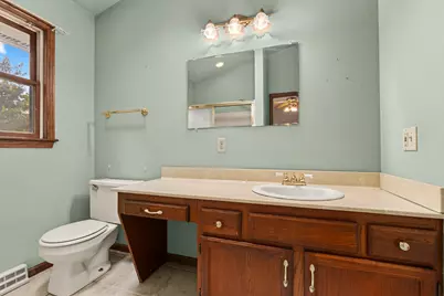 21810 Pleasant Grove Road, Marengo, IL 60152 - Photo 16